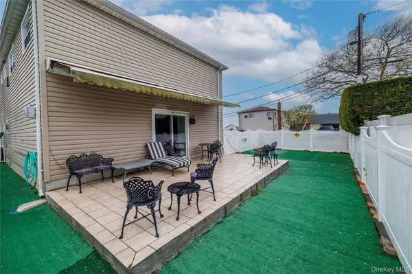 Island Park, NY 11558,68 Lincoln AVE