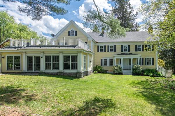 Verbank, NY 12585,37 N Clove RD