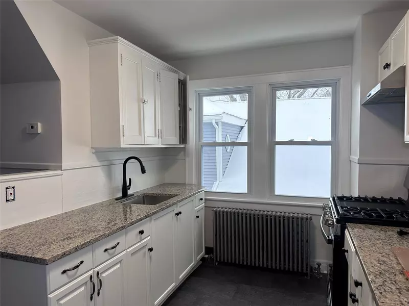39 Adams ST #2, Poughkeepsie, NY 12601