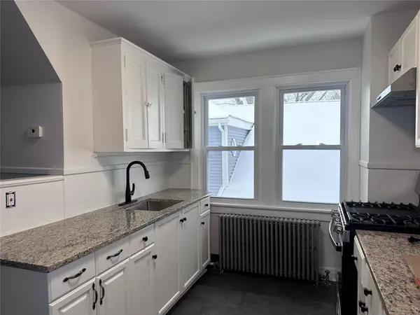 39 Adams ST #2, Poughkeepsie, NY 12601