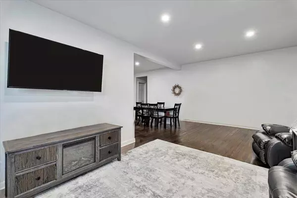 Hartsdale, NY 10530,19 Rockledge RD #1A