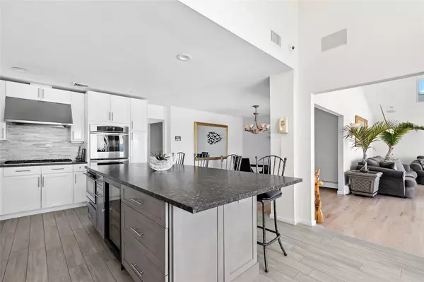 Bayville, NY 11709,23 E Shore DR