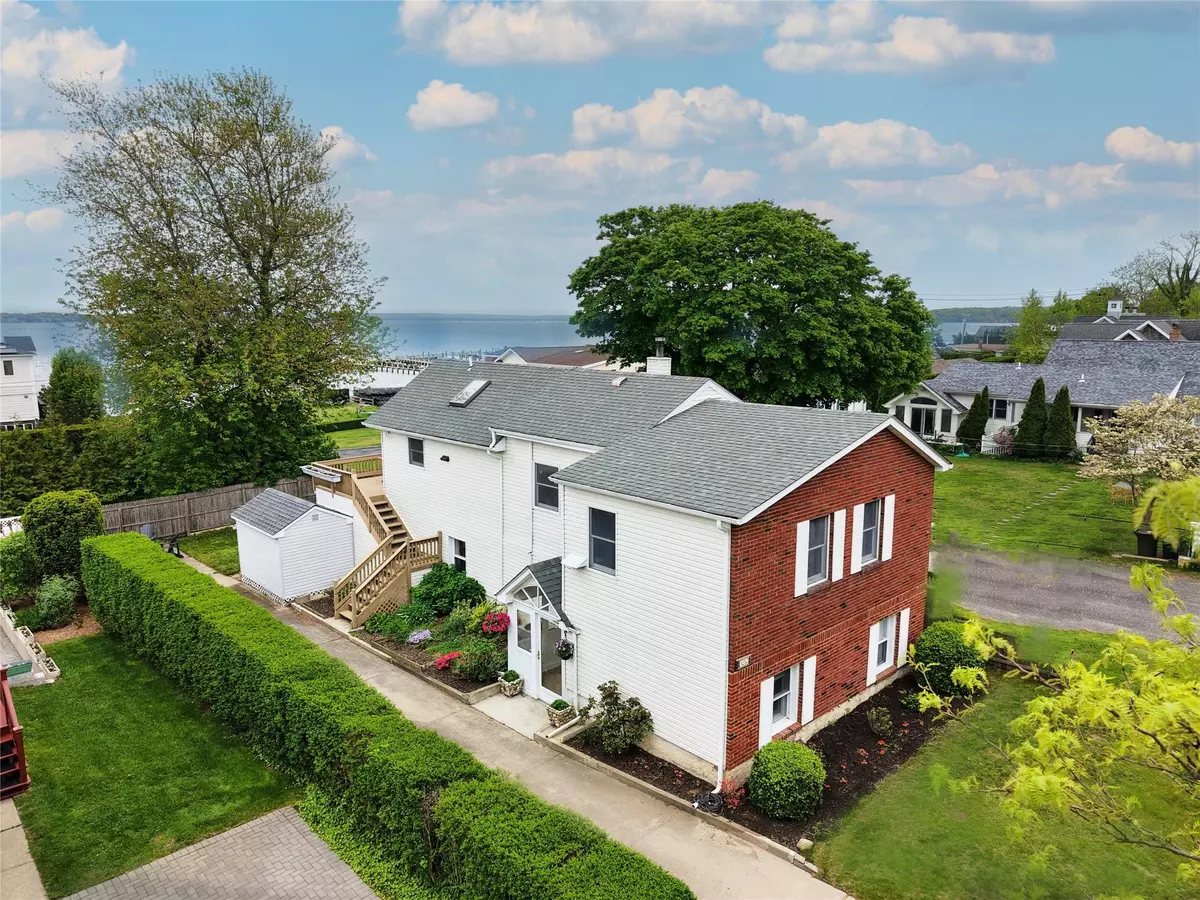 New Suffolk, NY 11956,1250 2nd ST