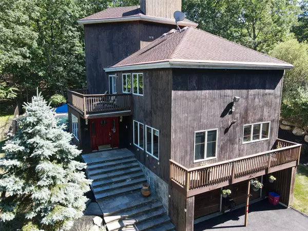 Tomkins Cove, NY 10986,36 Ridgetop DR
