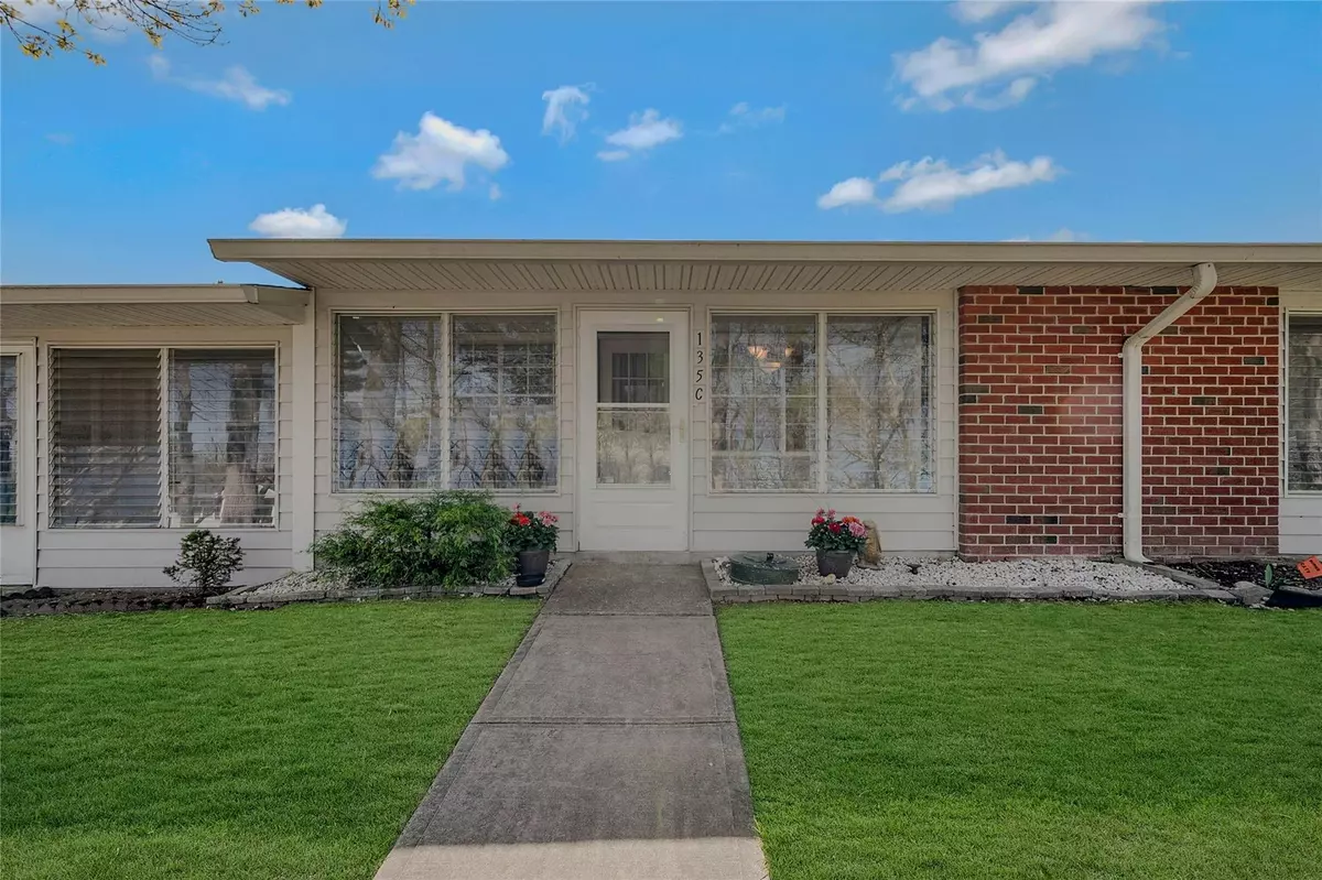 Ridge, NY 11961,135 C Eastbourne CT