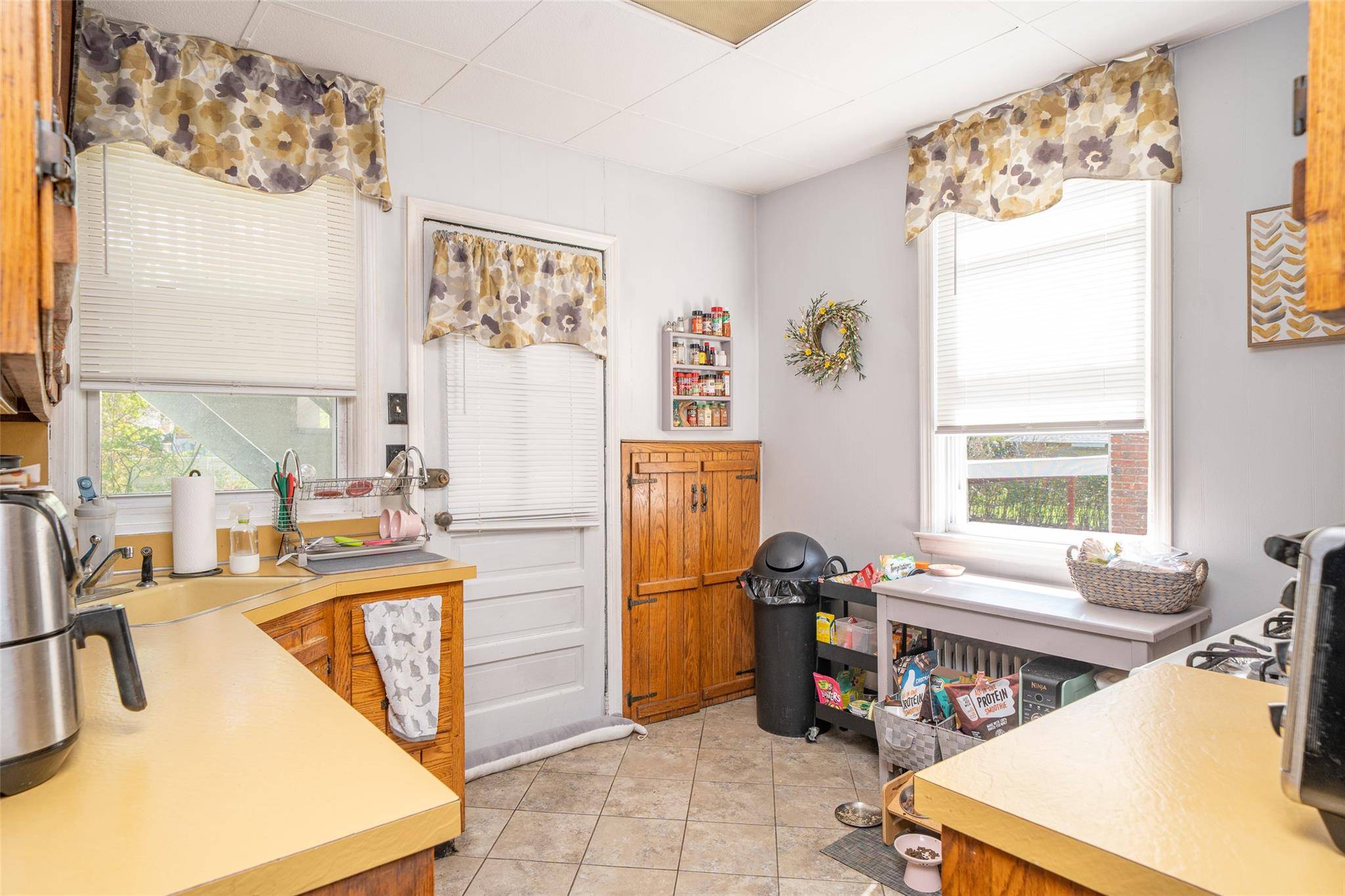 Yonkers, NY 10704,36 Dunwoodie ST