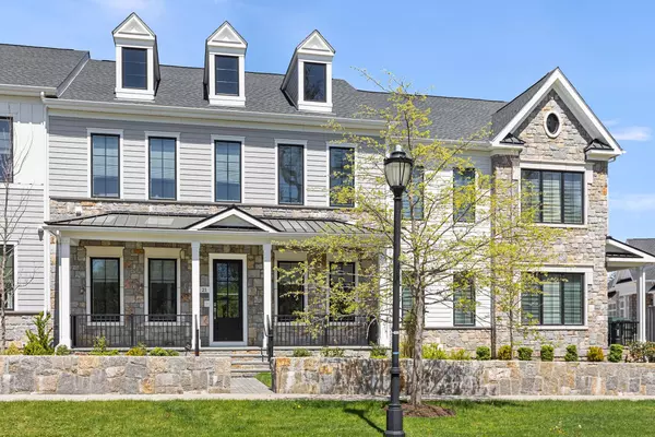 21 Wallace WAY, Chappaqua, NY 10514