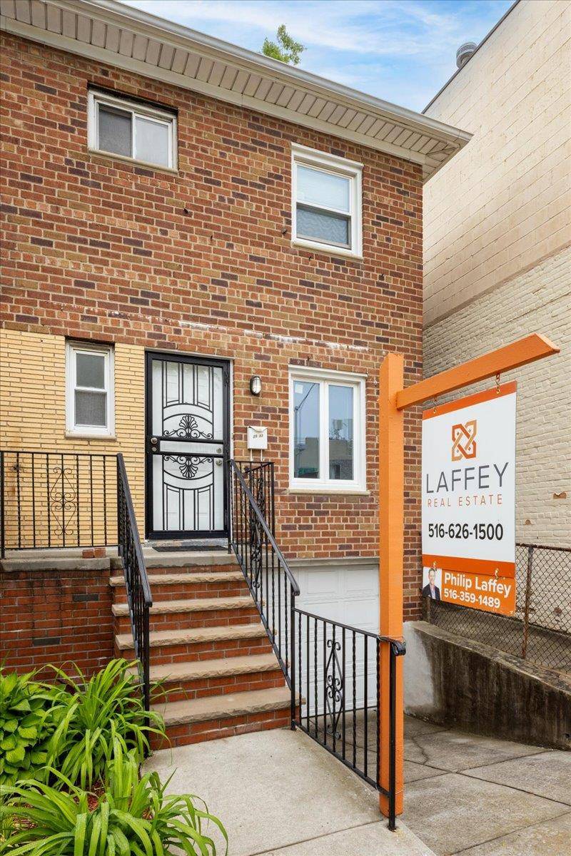 2533 Francis Lewis BLVD, Whitestone, NY 11358