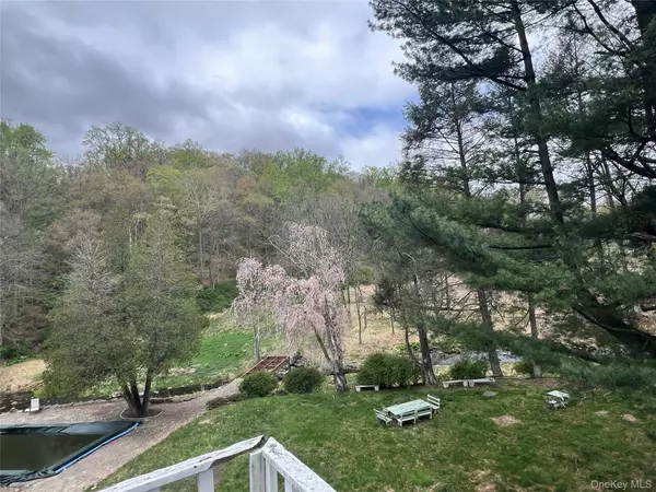Stony Point, NY 10980,285 Bulsontown RD