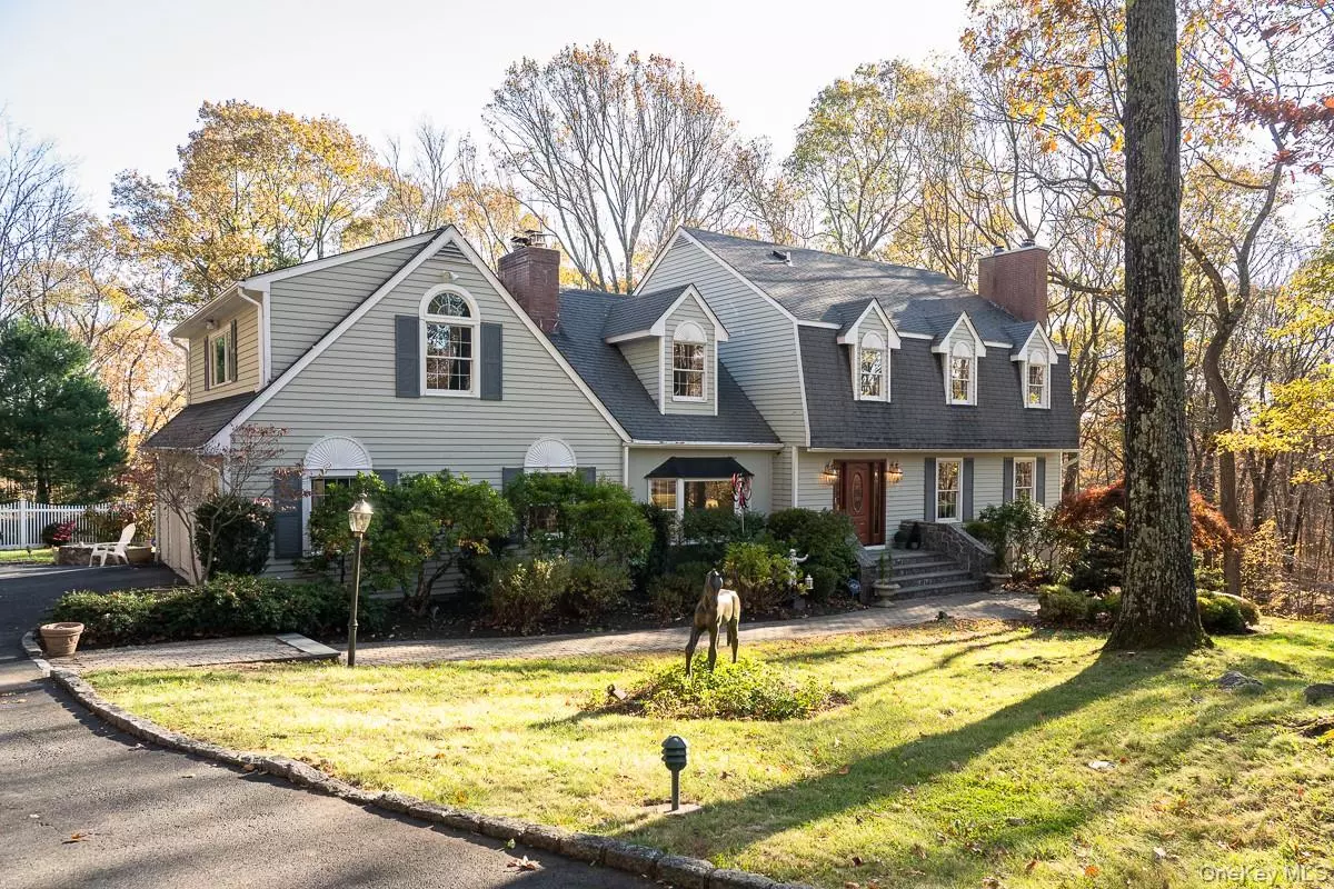 Bedford, NY 10506,12 Woodland CT