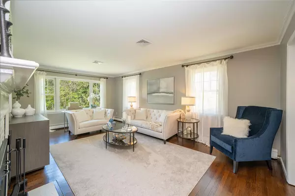 Bedford Corners, NY 10549,35 Cliffside LN