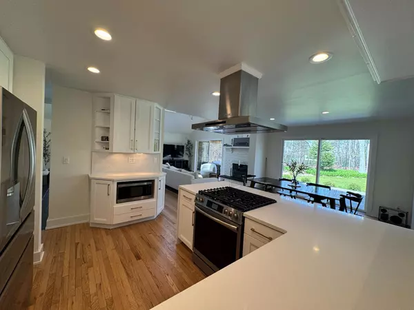 Water Mill, NY 11976,101 Noyac PATH