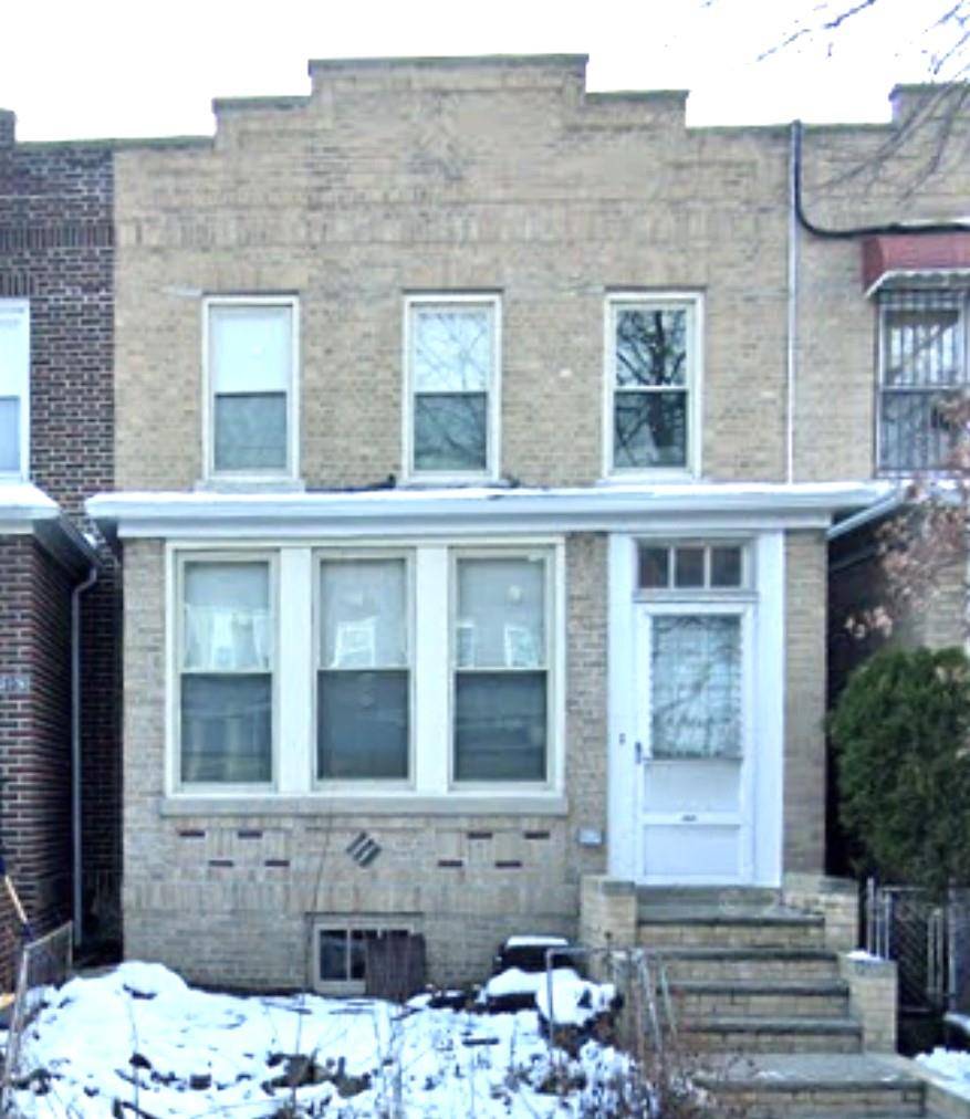 23-65 36 ST, Astoria, NY 11105