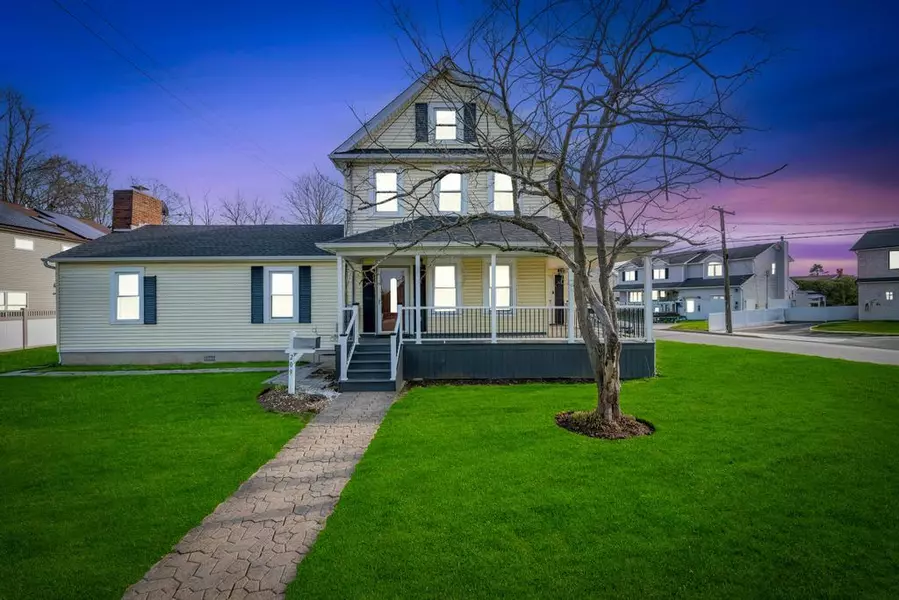 209 Central AVE, Bethpage, NY 11714