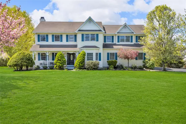 52 Lane Gate RD, Wappingers Falls, NY 12590