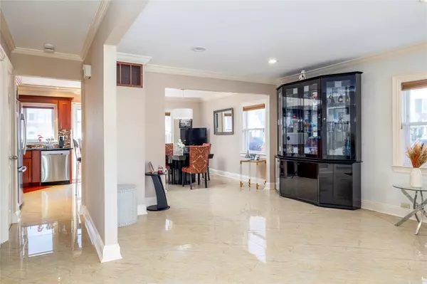 Oceanside, NY 11572,3530 Long Beach RD #65