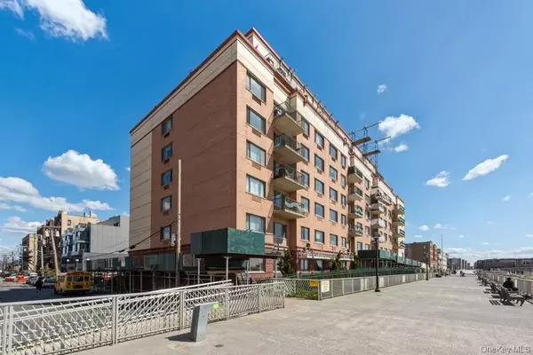Rockaway Park, NY 11694,136 Beach 117th Street #410