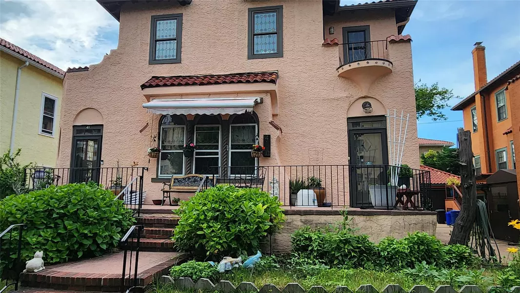 41 E Penn ST, Long Beach, NY 11561