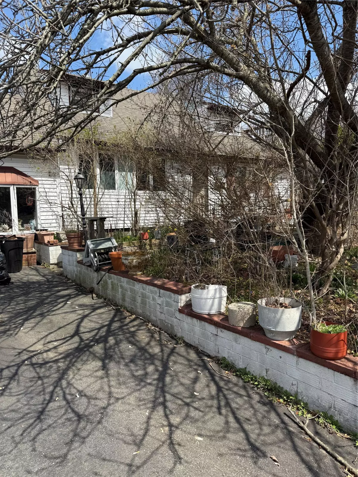 East Northport, NY 11731,23 Cullen DR