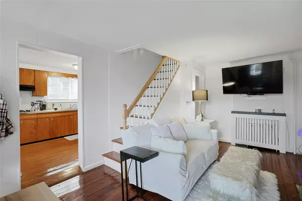 Piermont, NY 10968,20 Oak ST
