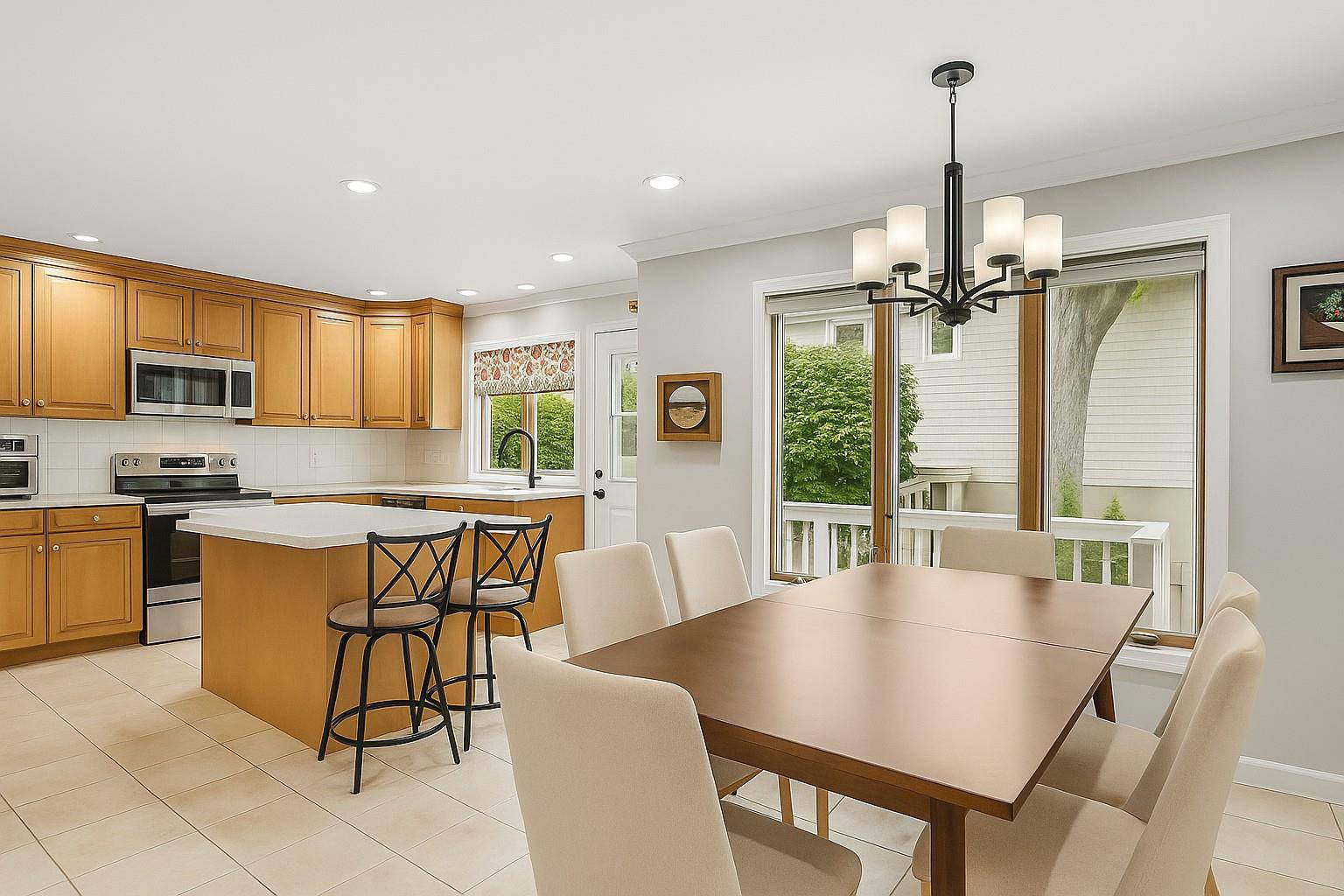 White Plains, NY 10605,4 Sylvan RD