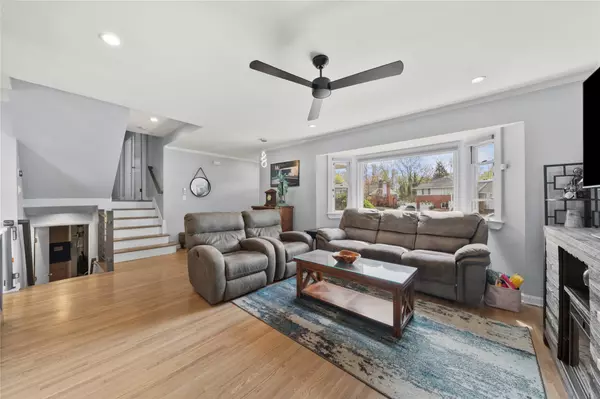 North Bellmore, NY 11710,2555 Iris LN