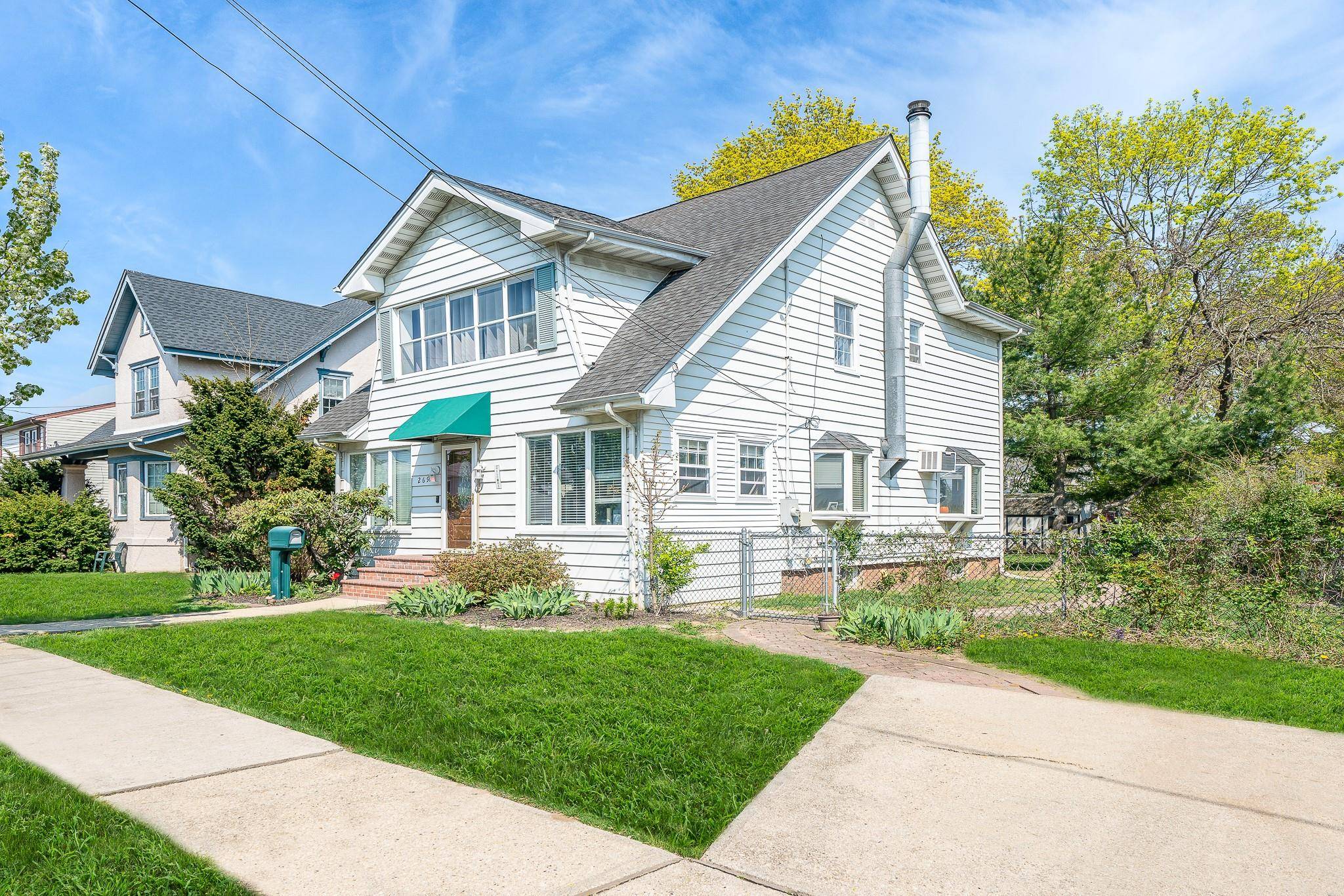 Farmingdale, NY 11735,269 Oakview AVE