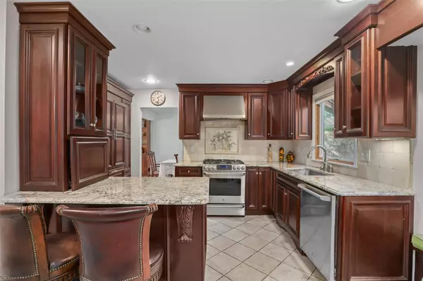 Dobbs Ferry, NY 10522,69 Price ST