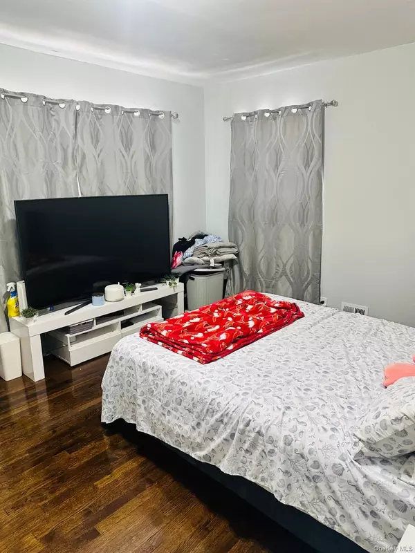 Jamaica, NY 11434,178-26 Zoller RD