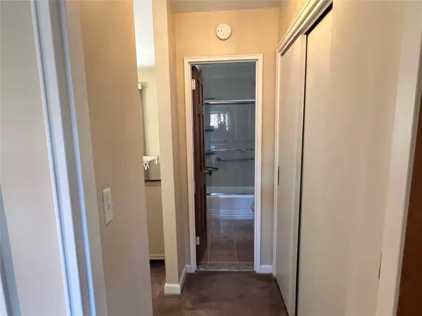 Yonkers, NY 10703,855 Palisade #2E