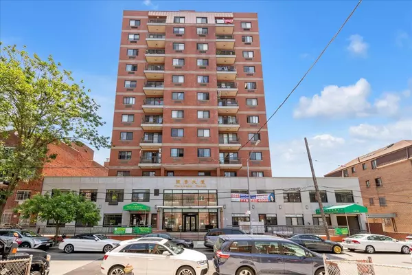 132-26 Avery AVE #2F, Flushing, NY 11355