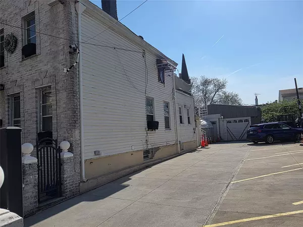 Ozone Park, NY 11416,9744 93rd ST