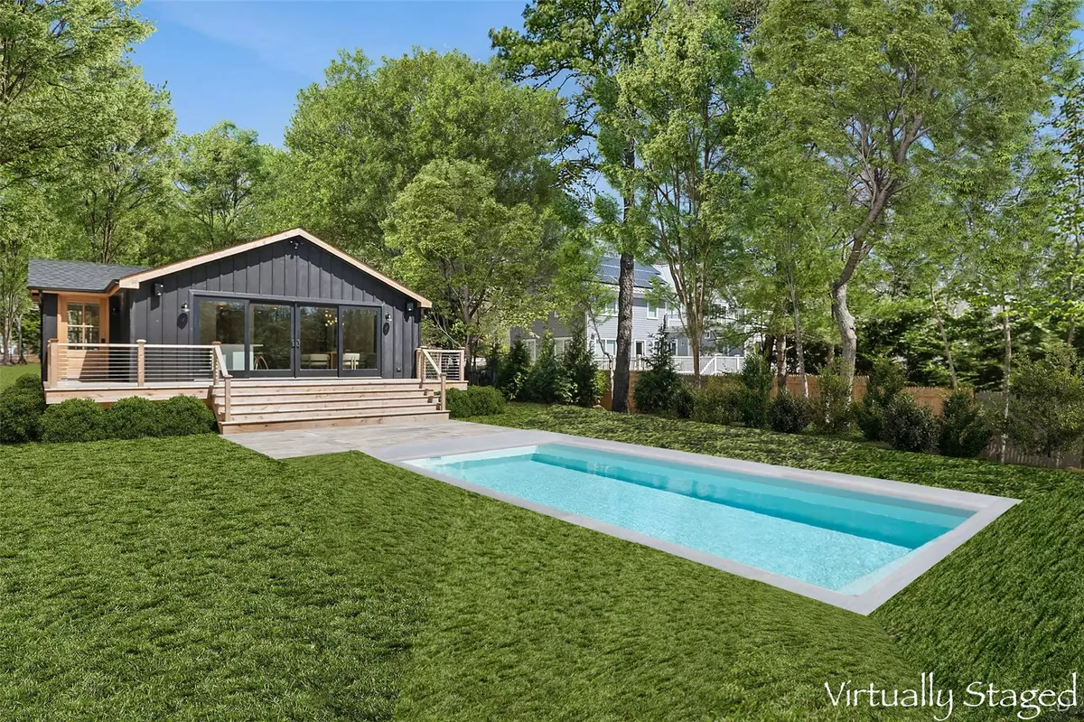 East Hampton, NY 11937,20 Boatheaders LN