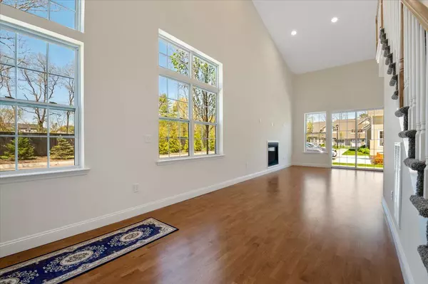 Dix Hills, NY 11746,20 Ashton CT #20