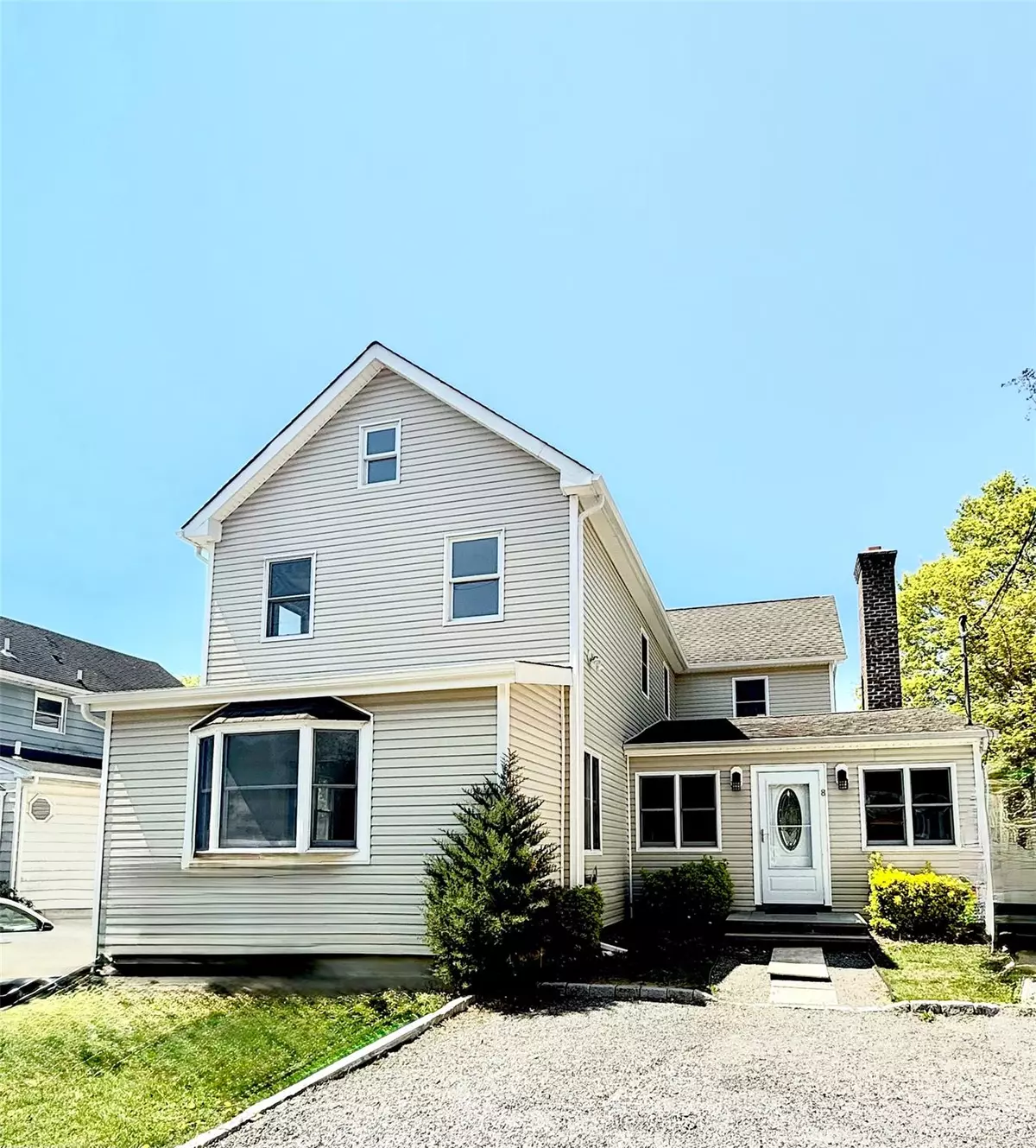 Glenwood Landing, NY 11547,8 Maple ST