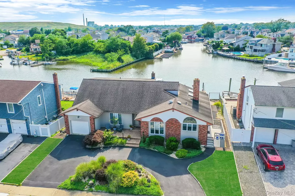 Oceanside, NY 11572,3452 Ocean AVE