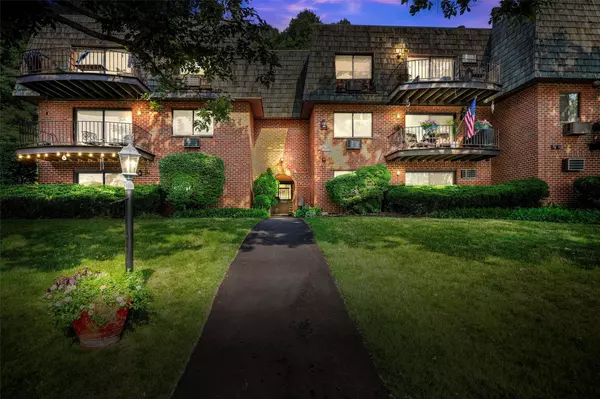 Ossining, NY 10562,2 Briarcliff DR #10