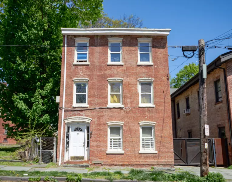 88 Clinton ST, Newburgh, NY 12550
