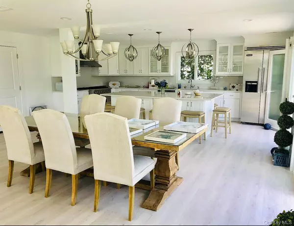 Hampton Bays, NY 11946,23 Nautilus DR