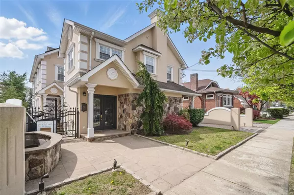 3348 Polo PL, Bronx, NY 10465