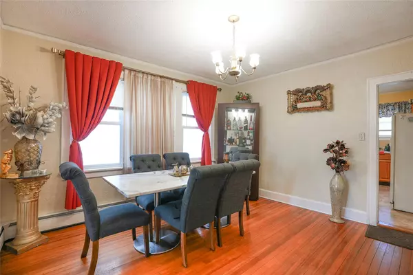 Port Chester, NY 10573,22 Olivia ST