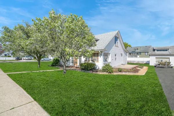 265 Roosevelt AVE, Freeport, NY 11520