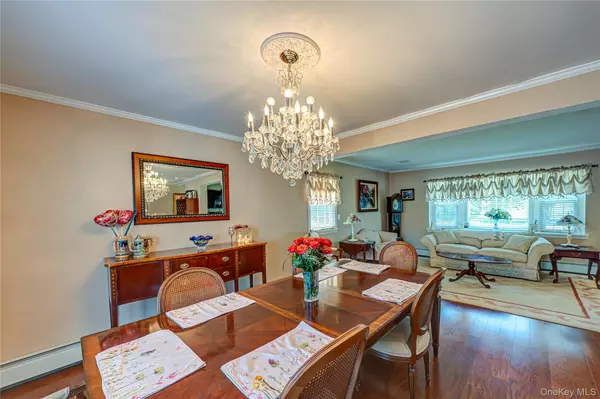 Amityville, NY 11701,20 Bayview RD