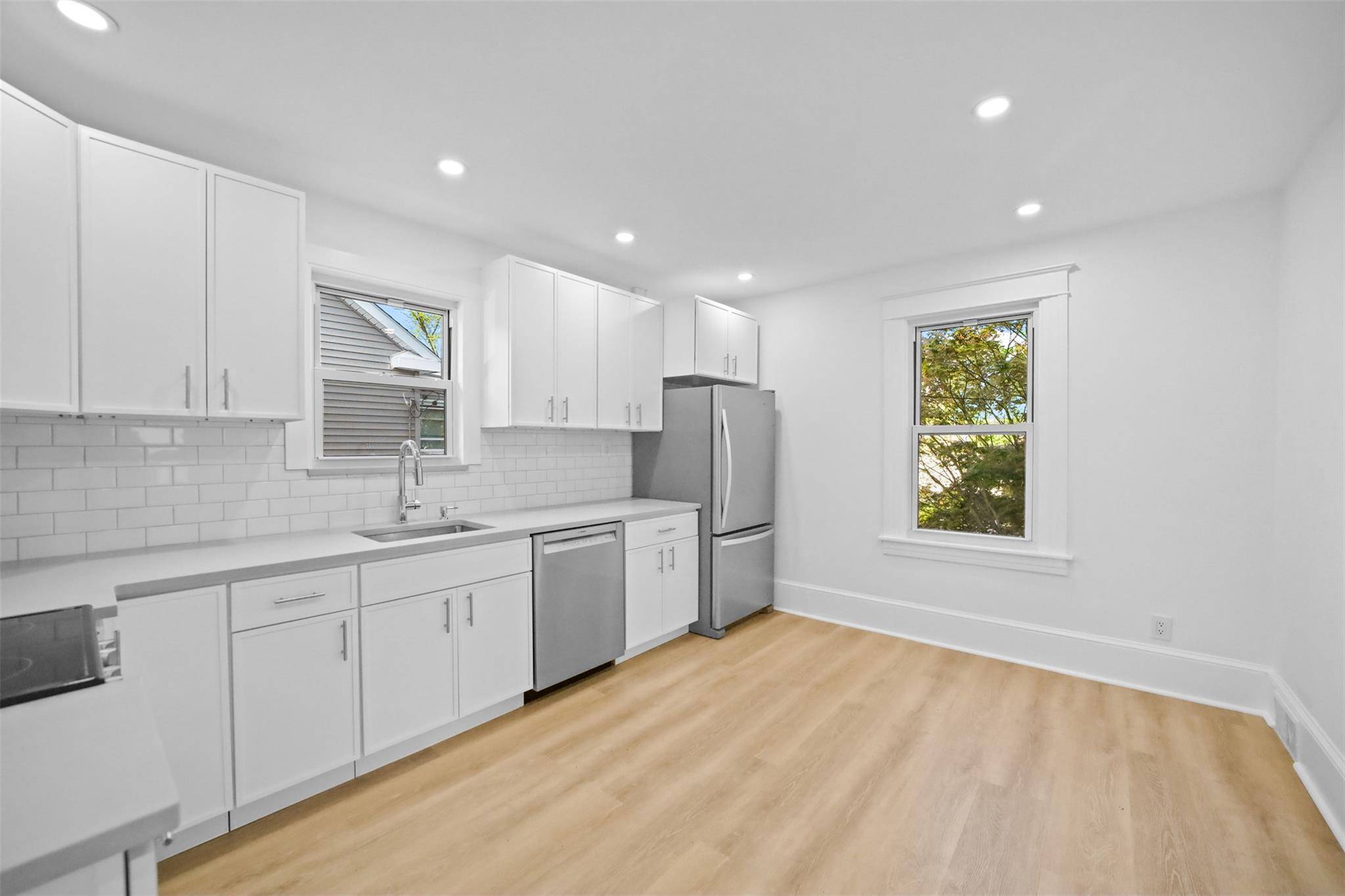 Poughkeepsie, NY 12603,29 Gray ST