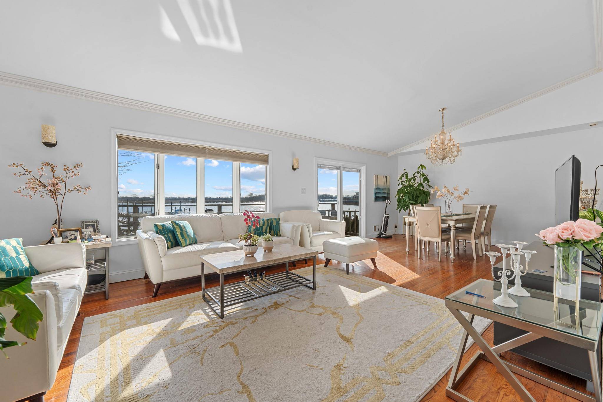 Brooklyn, NY 11234,299 Whitman DR