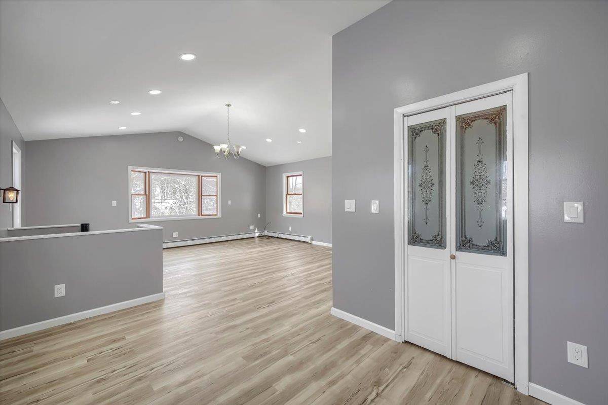 Monroe, NY 10950,447 Clove RD