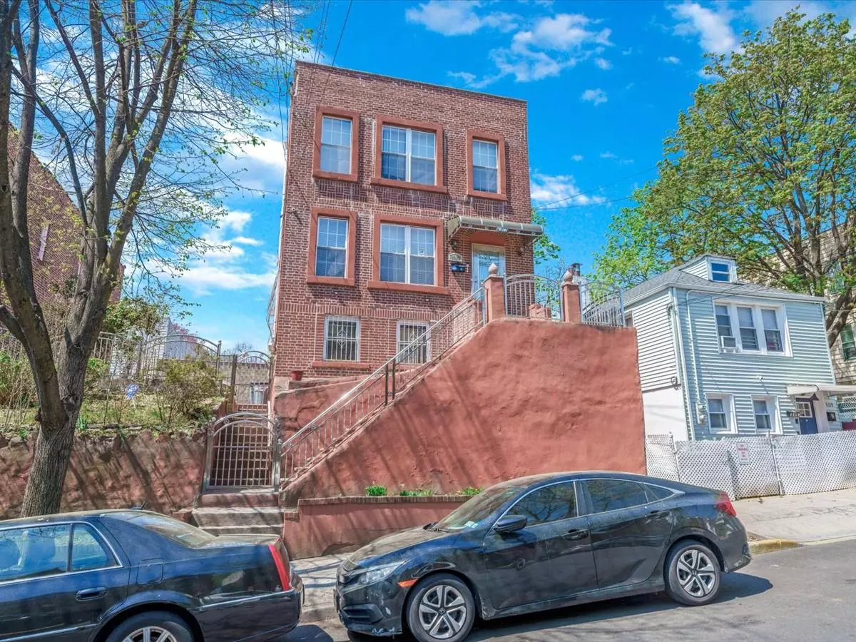 Bronx, NY 10466,4317 Boyd AVE