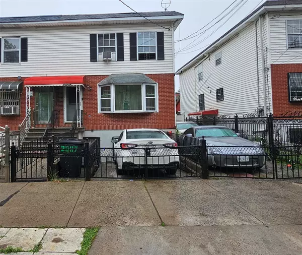 Bronx, NY 10473,2067 Seward AVE