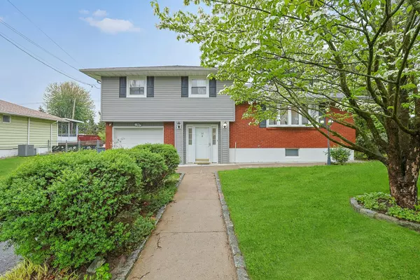 Stony Point, NY 10980,26 Hoke DR