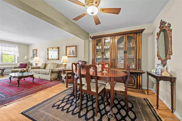 Bronx, NY 10471,6300 Riverdale AVE #5E